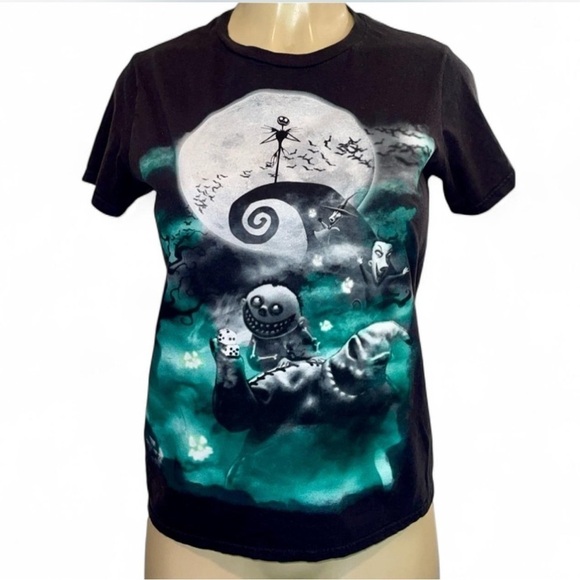 Disney Tops - Disney’s Tim Burton Nightmare Before Christmas Graphic Tee Small, 100% Cotton